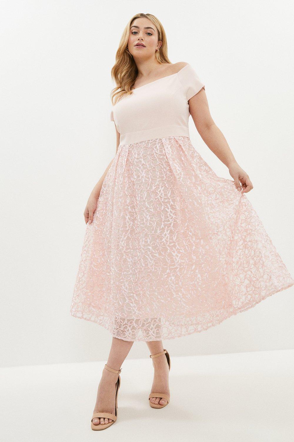 Plus Size Embroidered Midi Dress - Pink