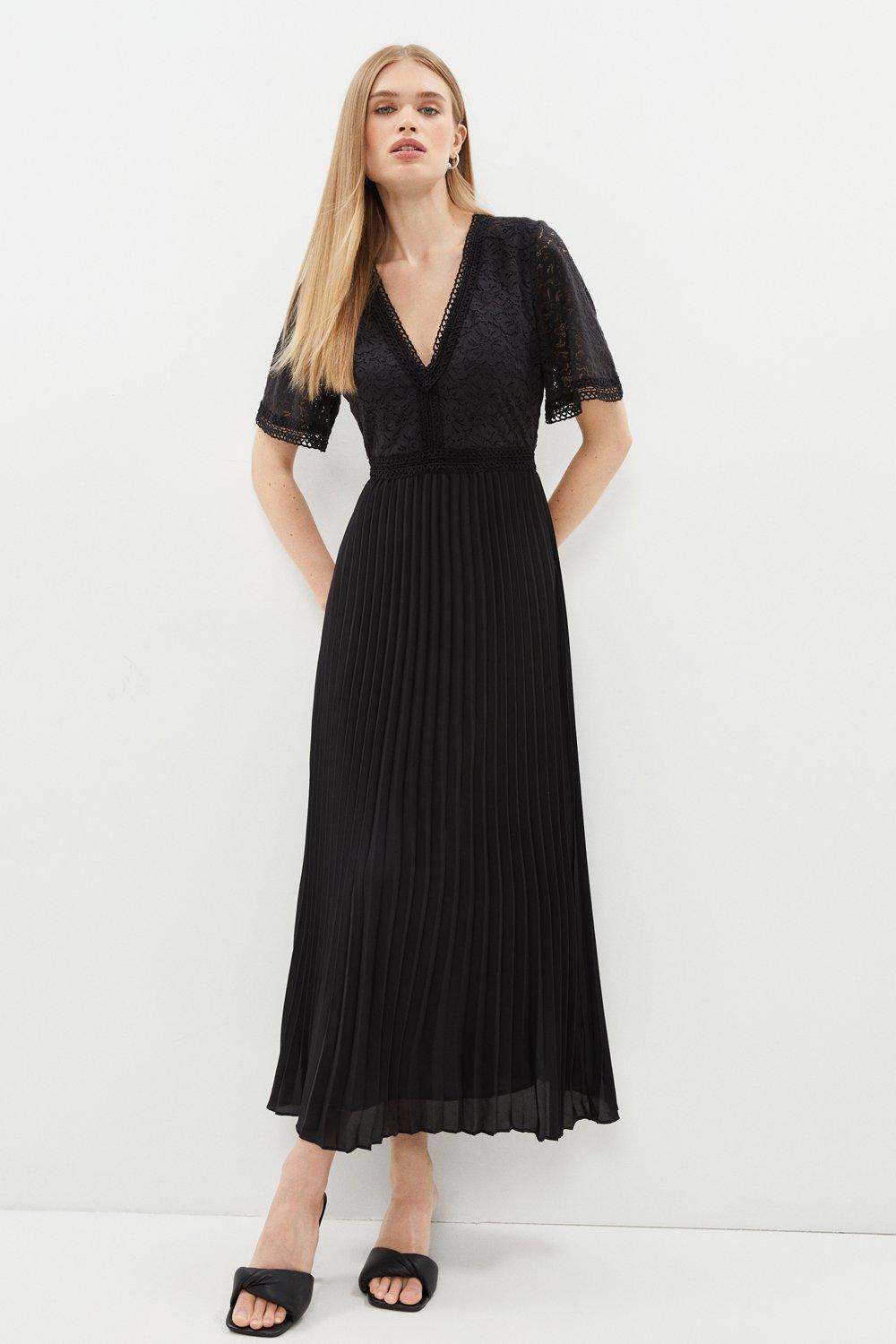 Lace Bodice Angel Sleeve Pleat Skirt Maxi Dress - Black