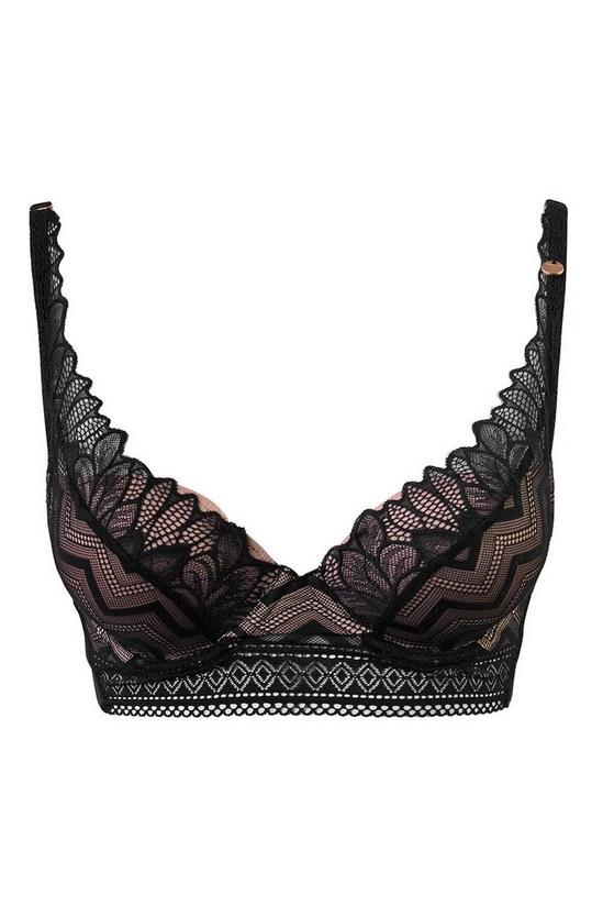 Modern Movement underwire bras size 32d. Top black is 34d. All for 1 price.