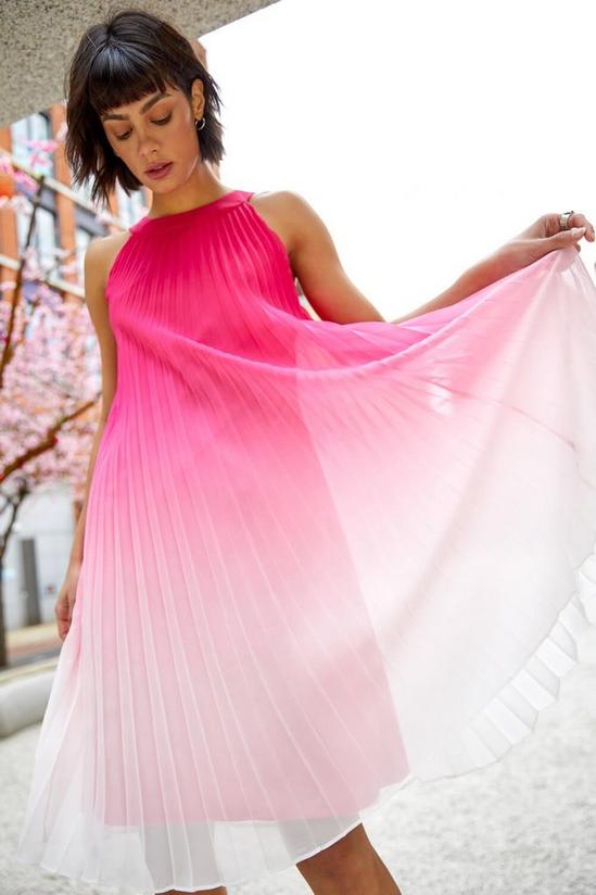 Ombre Halter Neck Pleated Swing Dress